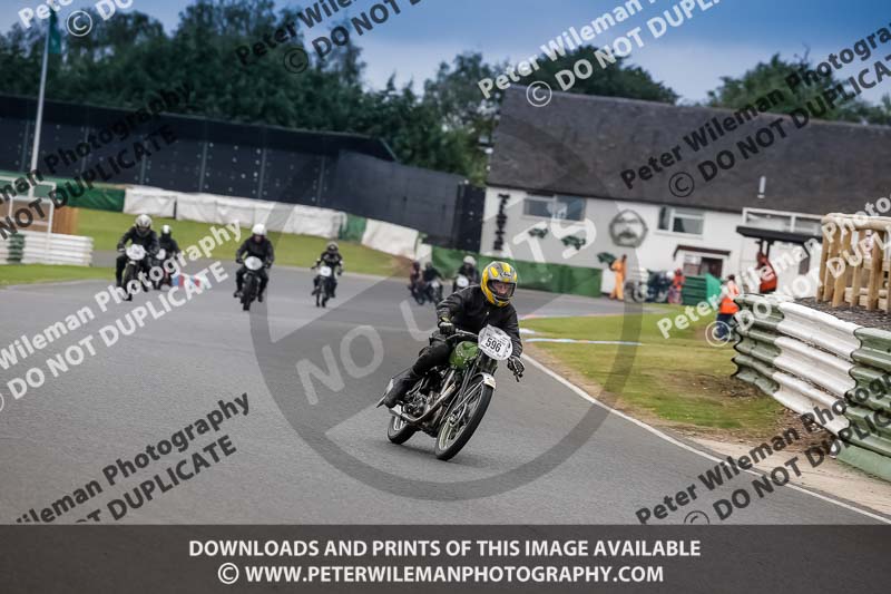 Vintage motorcycle club;eventdigitalimages;mallory park;mallory park trackday photographs;no limits trackdays;peter wileman photography;trackday digital images;trackday photos;vmcc festival 1000 bikes photographs